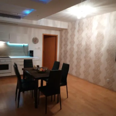 公寓 21-th Floor Petrzalka 布拉迪斯拉发